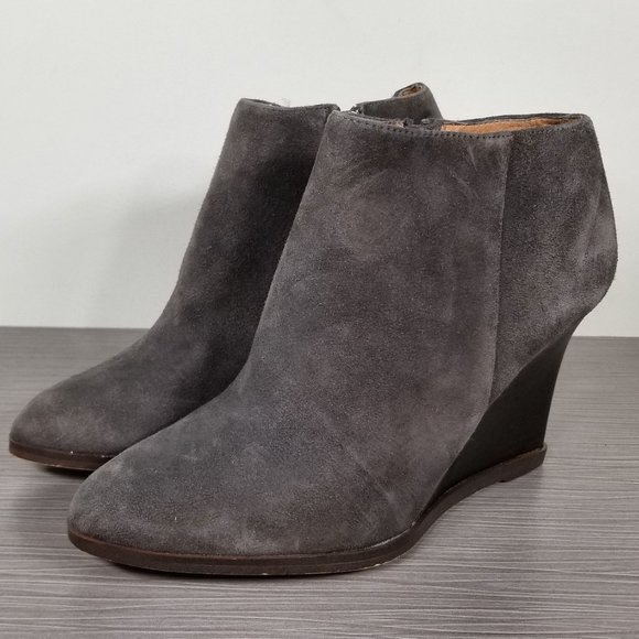 Halogen Selbi Almond Toe Wedge Bootie, Grey Suede, Womens Size 6.5 M - Picture 3 of 10